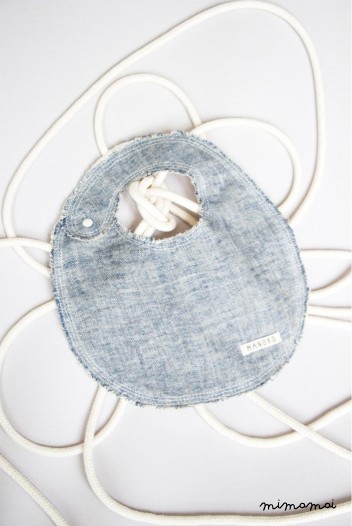 Linen baby bib