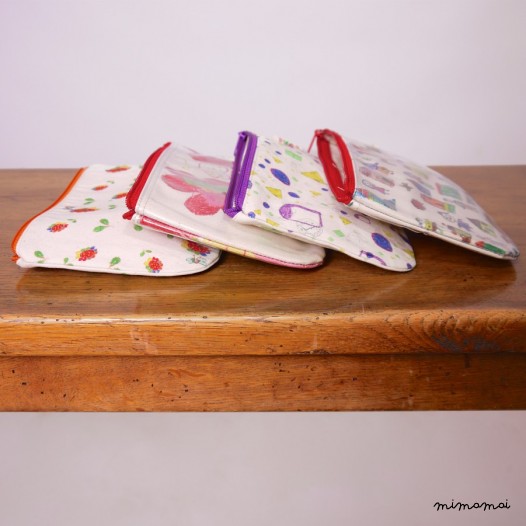 T&ograve;he laminated summer's day pencil case