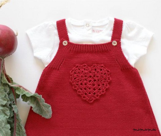 Gonna a maglia bambino con cuore all'uncinetto. Cerise. 100% cotone. Dimensioni pronti a nave 3 mesi
