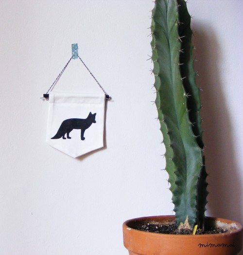 NATIVE wall banner