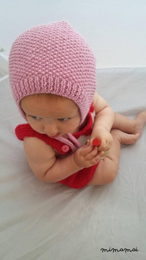 Knitted baby bonnet, knit baby hat with pompom,baby hat, knitted in 6-12 months