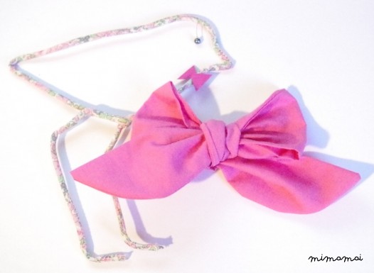 BARRETTE GROS NOEUD ROSE