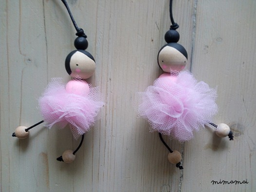 COLLANA TuT&ugrave; per bambine, in legno naturale dipinta a mano