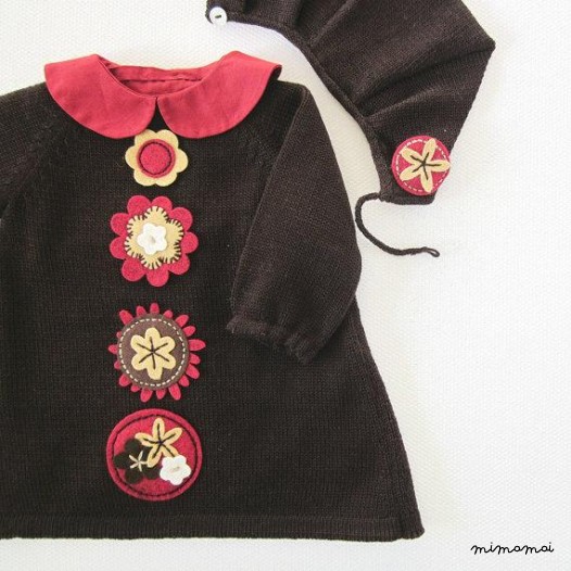 Maglia bambino vestito, tappo, in color marrone con fiori di feltro.