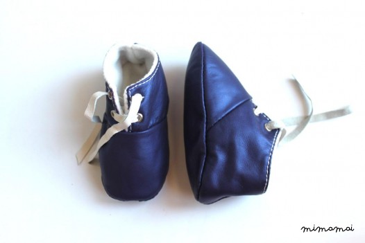 12-18 Months Slippers / Baby Shoes Lamb Leather Blue white
