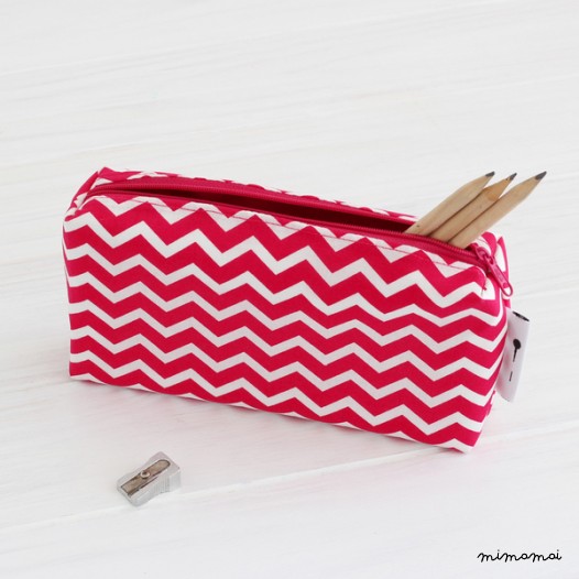 Estuche zig zag fucsia