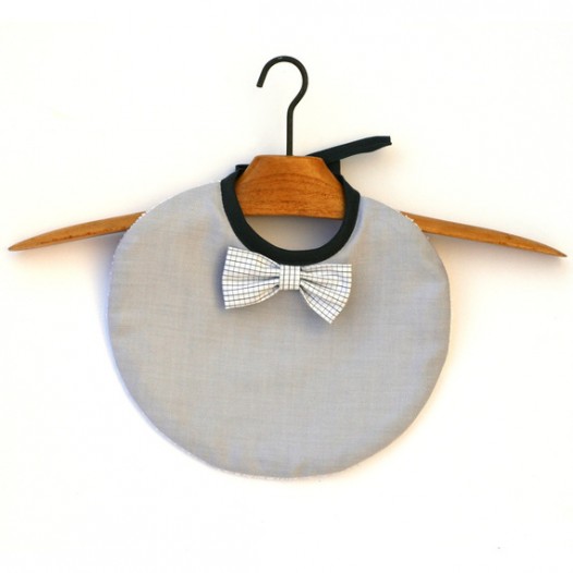 mode-bebe-bavoir-chic-noeud-papillon-gris-cla-17194175-bavoir-chic-noeb954-5d1b7_570x0