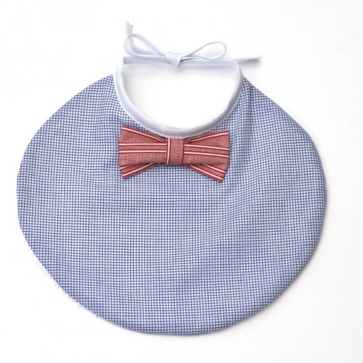 Bavoir-chic-noued-papillon-bebe-rouge-bleu-bapteme-4