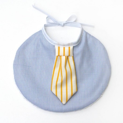 Bavoir-chic-cravate-bebe-jaune-bleu-bapteme-4
