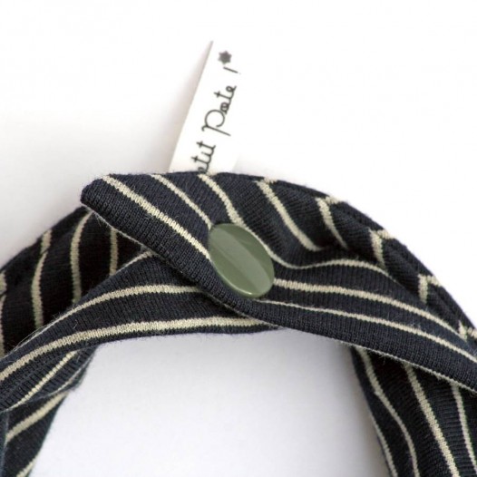 Bavoir-bandanas-marine-raye-pression-3