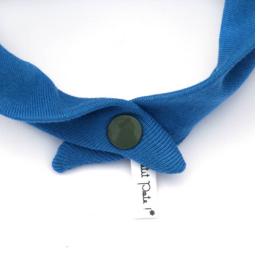 Bavoir-bandanas-jersey-coton-bleu-electrique-bouton-pression-plastique