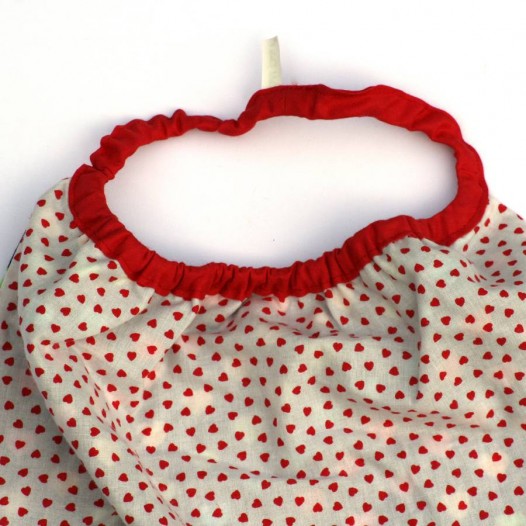 Elasti-serviette-cantine-coeurs-4