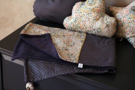 Couverture-bebe-Liberty-Adelajda-mulitcolore-polaire-marine-6