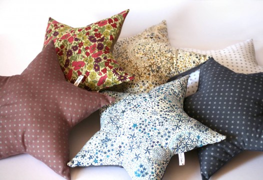 Collection-de-coussins-etoiles