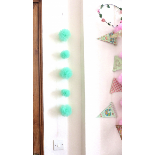 guirlande-ssssde-pompons.jpg