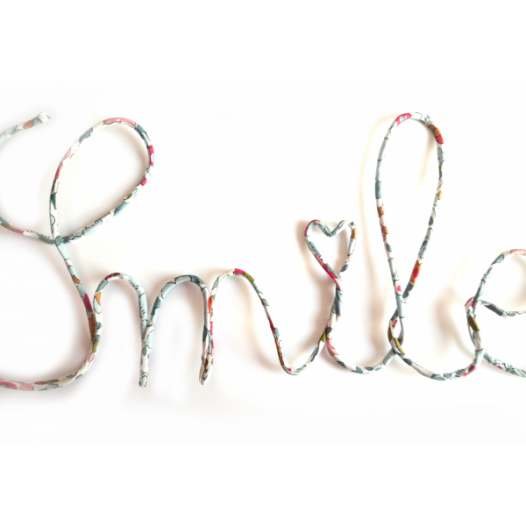 les-jolis-mots-smile-ddden-liberty-betsy-porcelaine.jpg