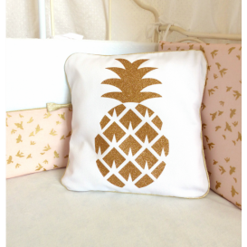 coussin-en-coton-blanc-ananas-dore-paillete-dehoussable-.jpg