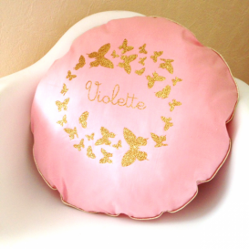coussin-en-coton-rose-bleu-ou-dore-envolee-de-papillons-personnalisable-prenom.jpg