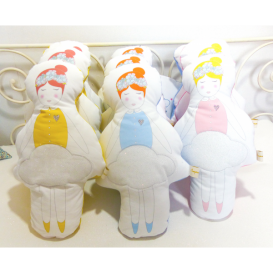 poupee-musicale-blonde-brune-ou-rousse-nuage-paillete-decoration-chambre-bebe-enfant-.jpg