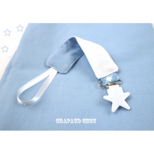 attache-tetine-bleu-ciel.jpg