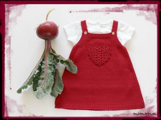 Gonna a maglia bambino con cuore all'uncinetto. Cerise. 100% cotone. Dimensioni pronti a nave 3 mesi