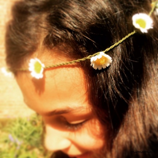 Slik Daisy Chain Pillow Gift Box
