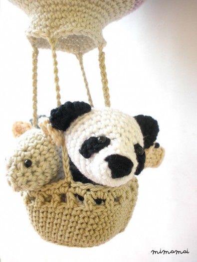 Hot air balloon nursery decoration with crochet animals in blue