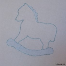 Lenzuolino culla di cotone batista "Cavallo a dondolo"