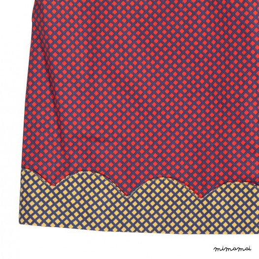 Scallop Hem Top red crisscross
