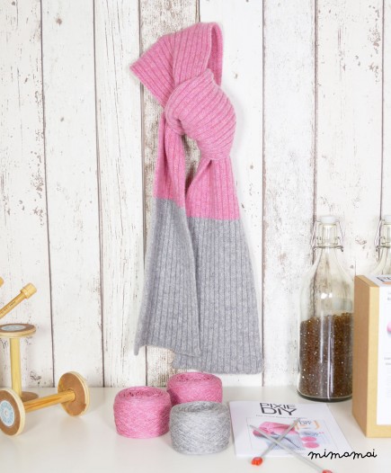 RIBBED SCARF KNITTING KIT - 2 COLOURS AVAILABLE