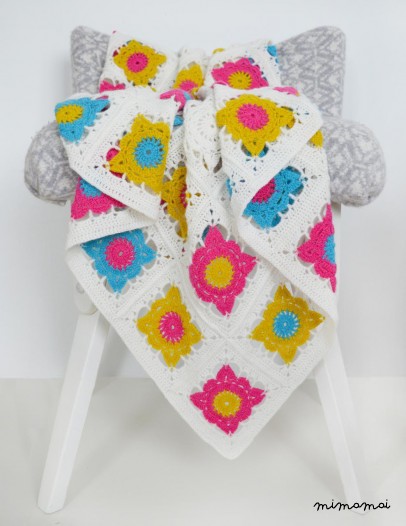BRIGHT GRANNY SQUARE CROCHET BLANKET KIT - 3 SIZES AVAILABLE