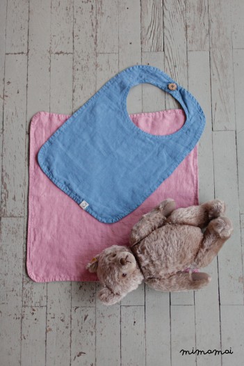 BLUE BIB