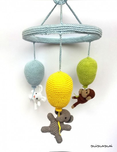 Balloon baby mobile, crochet animals nursery mobile, balloons crib mobile