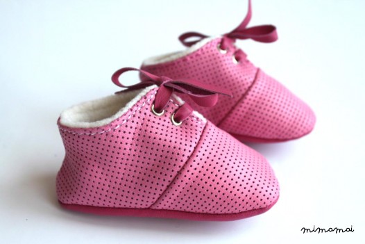 12-18 Months Slippers / Baby Shoes Soft Sole Lamb Leather Pink Dots