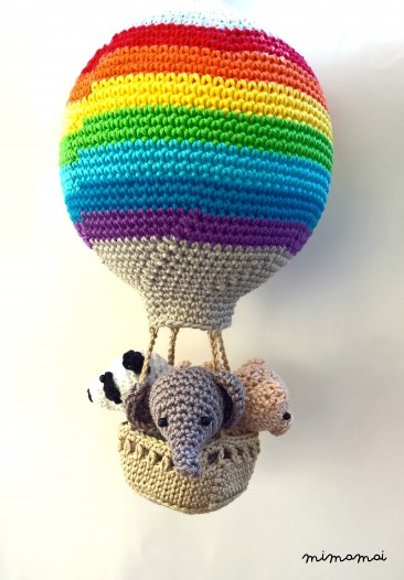 Rainbow nursery hot air balloon decoration, crochet animals in a hot air balloon