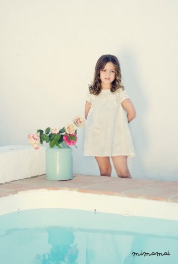 Toddler linen dress, Girls white dress, Classic toddler dress, Embroidered Girls dress