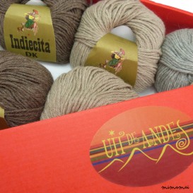 Knit Gift Box