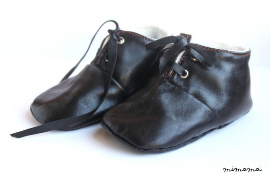 18 - 24 Months Slippers / Baby Shoes Lamb Leather Black