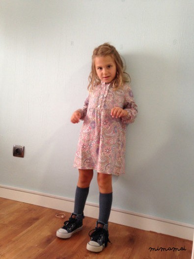 Girls dress .. Foral print dress ...Retro Dress ... Vintage style dress .. Dress Long Sleeve..