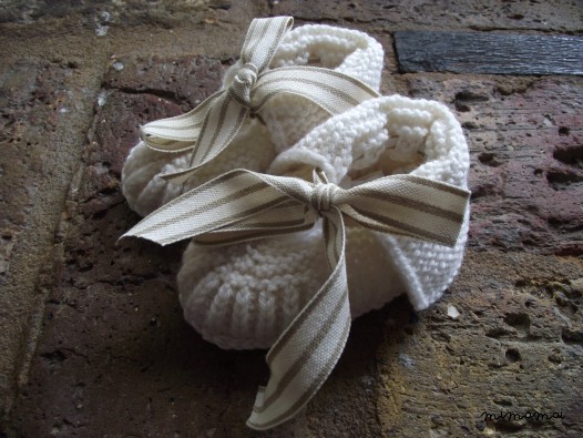 Unisex baby booties