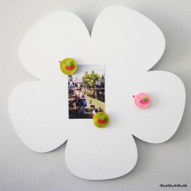 Panel magn&eacute;tico Flor con imanes pajaritos
