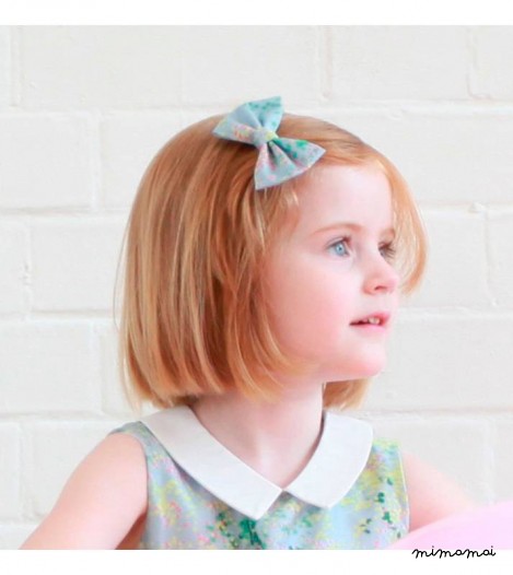 Bow Clip in Light Blue Orchard