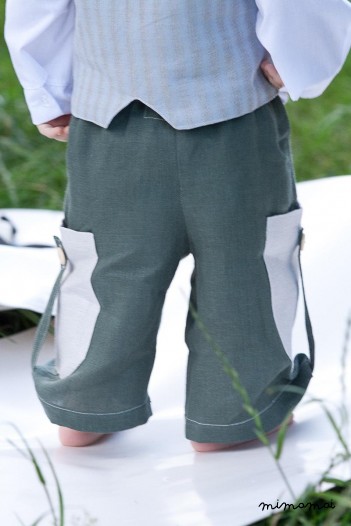 Linen sea green pants with huge light grey pockets