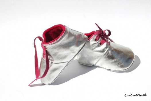 3 - 6 Months Slippers / Baby Shoes Lamb Glitter silver argent