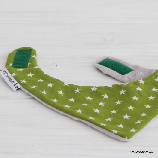 Babero- bandolera estrellas verdes