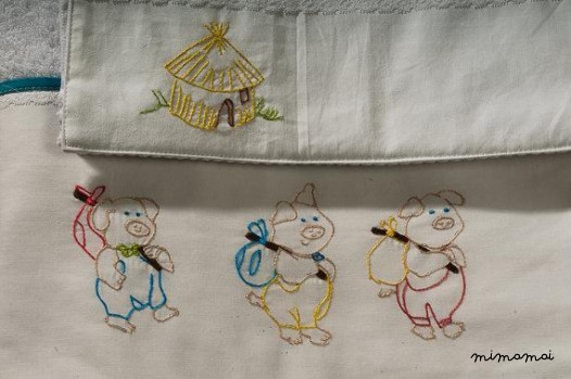 I tre porcellini, set di 2 asciugamani bagnetto e mano, mano ricamato, regalo