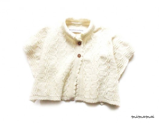 Girl's knitted lambswool cape/caplet/shawl/poncho