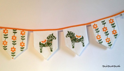 SCANDINAVIAN DALA HORSE FABRIC BUNTING
