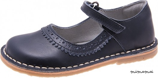 Leather velcroe strap shoes