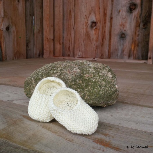 Baby shoes and knitted bear, handmade knitwear of organic cotton, off white and rose
